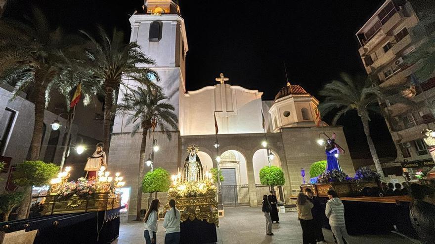 Crevillent despierta al ritmo de las Dianas del Viernes Santo