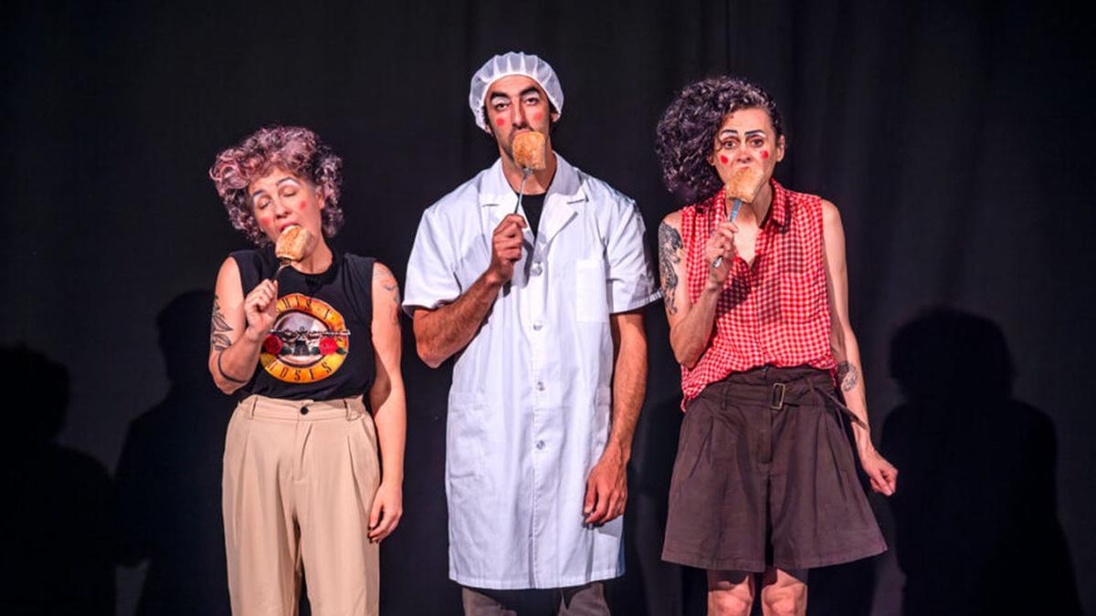 La companyia de Patrícia Pardo porta a Peníscola el seu particular univers amb 'Cuina!'.