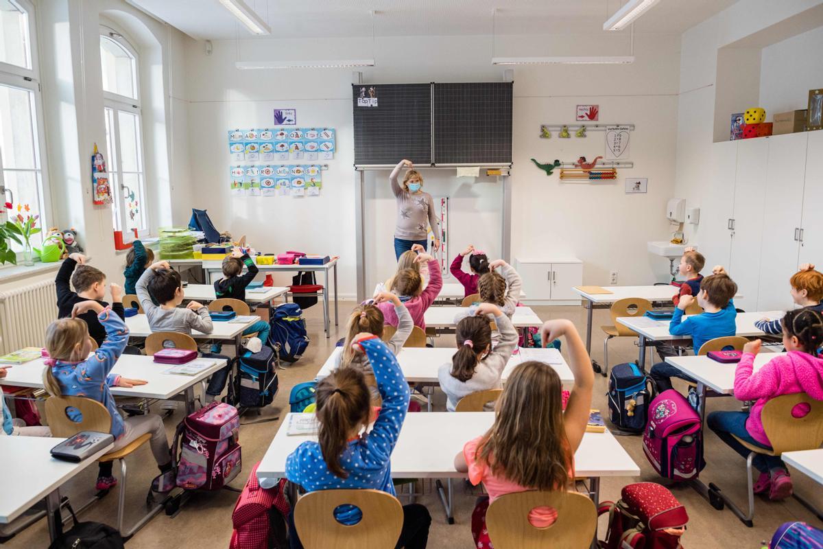 Clase de primero de primaria en una escuela de Dresde.