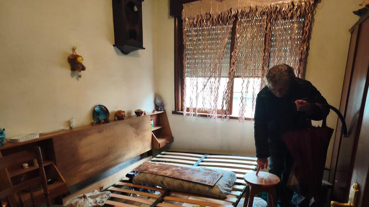 La casa de María en Moaña tras mes y medio de okupación
