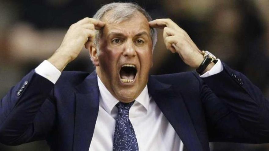 Obradovic, durante un partido de la Euroliga. // Efe