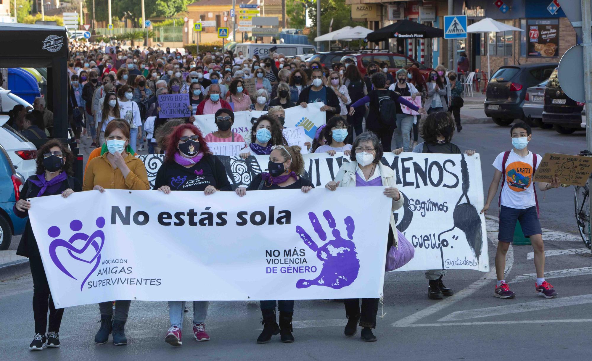 Manifestación en el Port de Sagunt por el asesinato machista de Soledad.