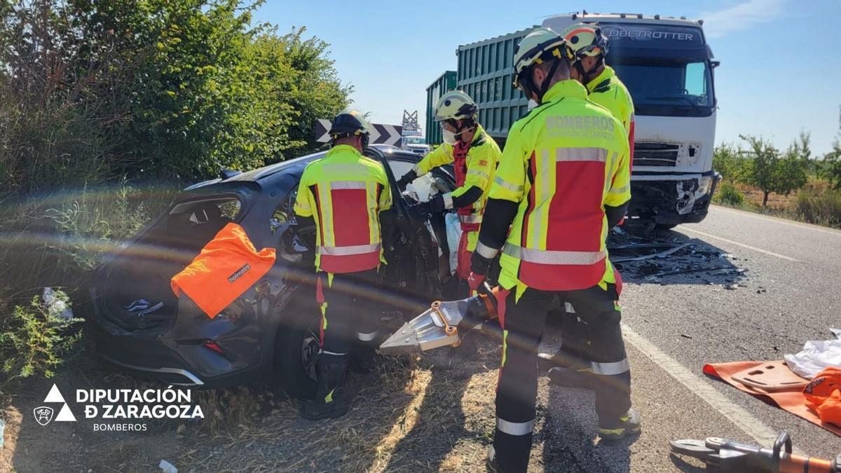 ACCIDENTE DE TRÁFICO | Tragedia en las carreteras de Zaragoza: mueren cuatro personas en un accidente de tráfico