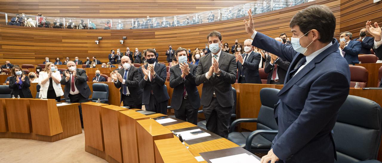 Mañueco, en el Pleno de las Cortes