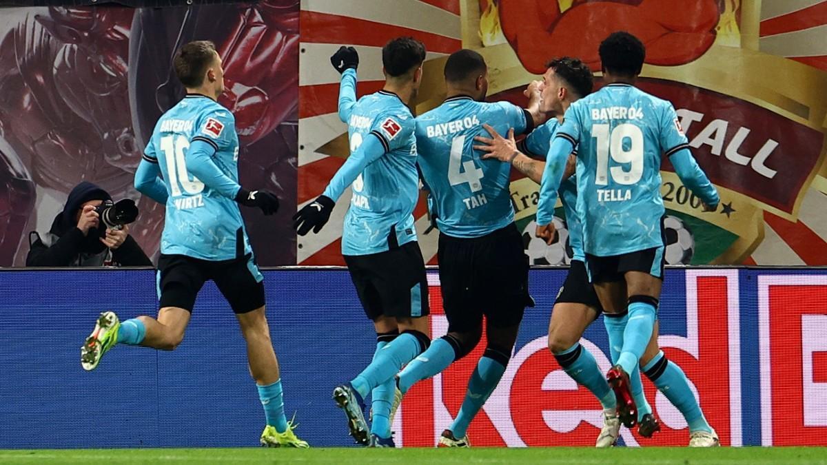 Jonathan Tah celebra su gol ante el Leipzig