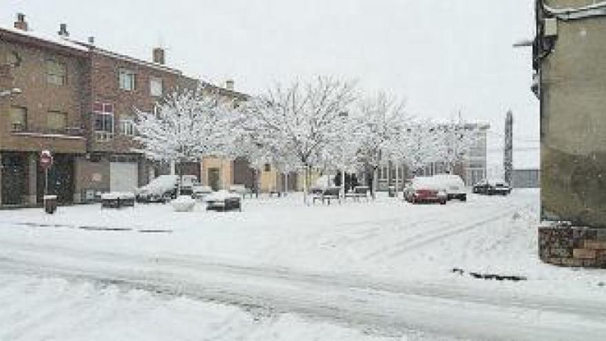 El temporal cubre de nieve y belleza la Ribera Alta del Ebro