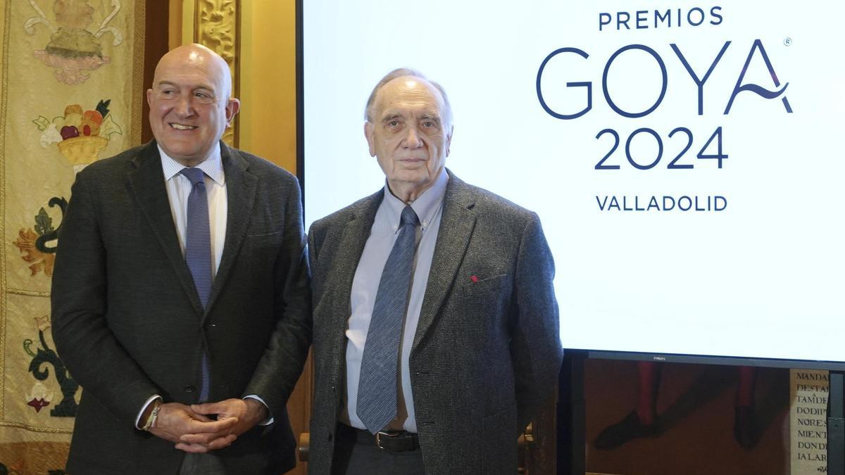 El alcalde de Valladolid, junto al presidente de la Academia del Cine, Fernando Méndez-Leite.