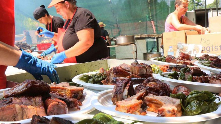 Covelo sube de 6 a 8 euros la ración de churrasco
