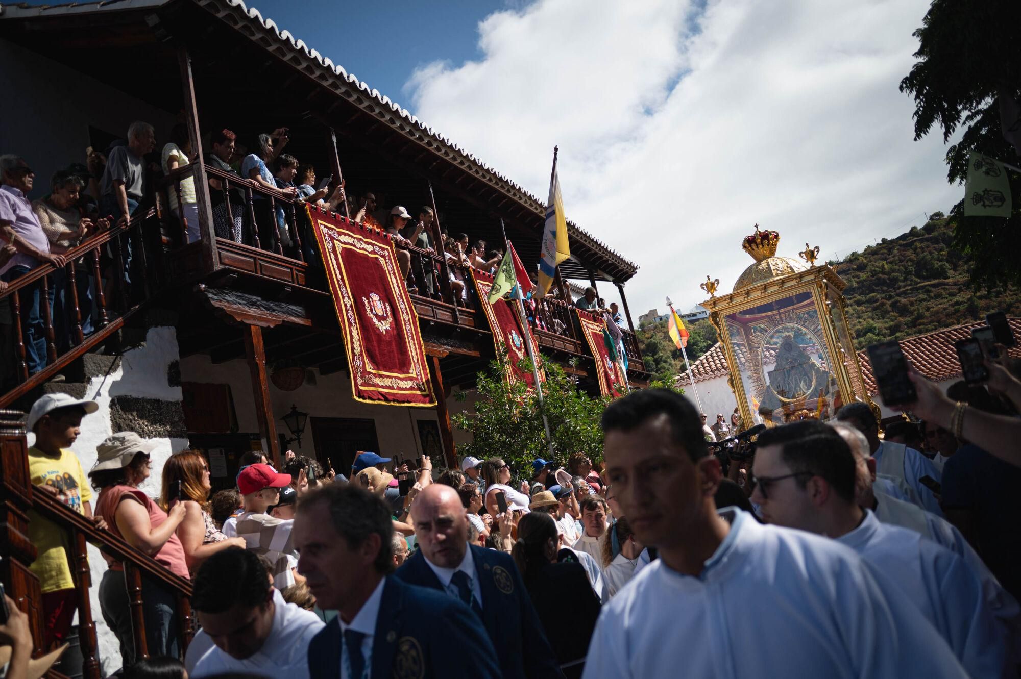 Bajada de La Virgen de Las Nieves en La Palma