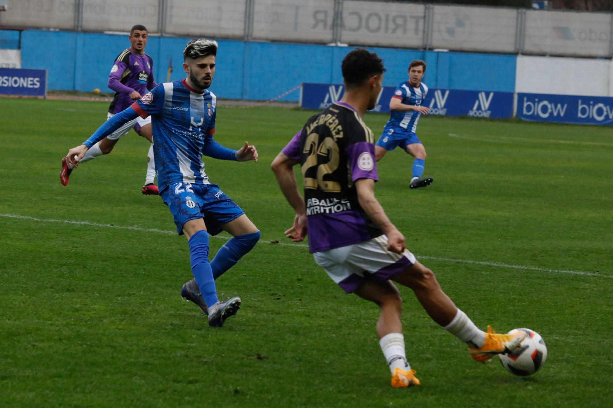 Las imágenes de la victoria (2-0) del Real Avilés antes más de 3.000 espectadores en el Suárez Puerta