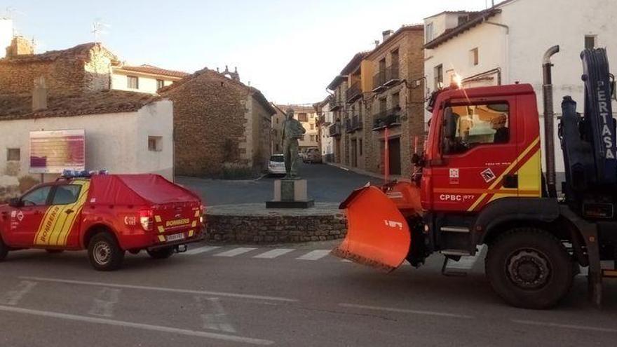 Castellón activa 200 efectivos al día para rescates ante la alerta por nevadas