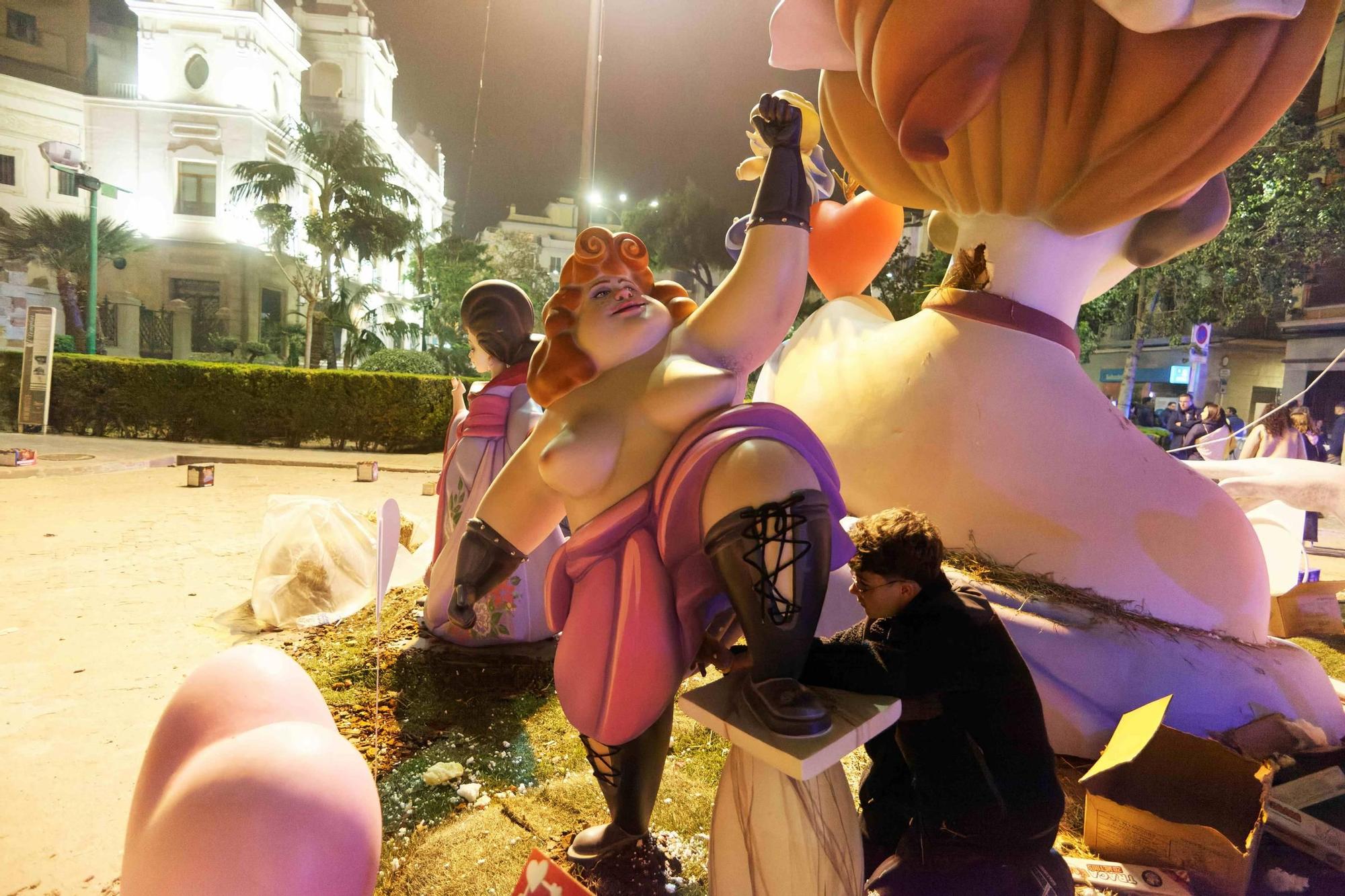 Galería de fotos de la 'cremà' de las Fallas de Burriana 2024