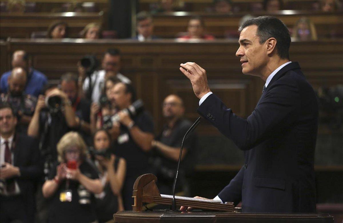 Pedro Sánchez, durante la segunda jornada del debate de investidura, este martes.