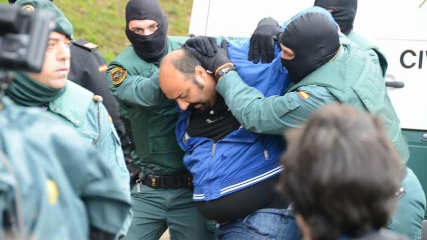 Sinaí Giménez, a su llegada al juzgado en medio de fuertes medidas de seguridad.