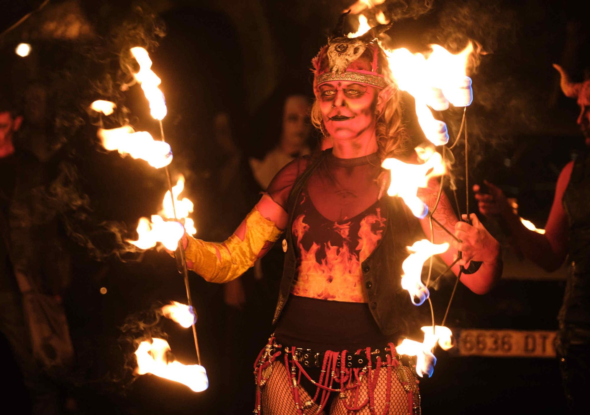 La Noche de Las Burras en Güímar