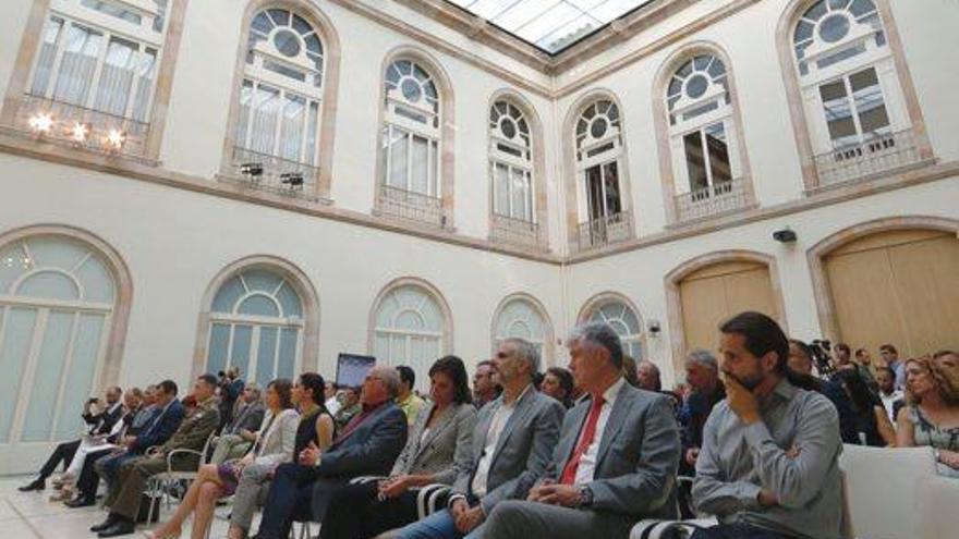 El Parlament ret homenatge a les víctimes de l&#039;atemptat d&#039;Hipercor