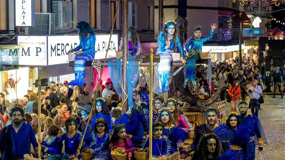 DESFILE DE CARROZAS