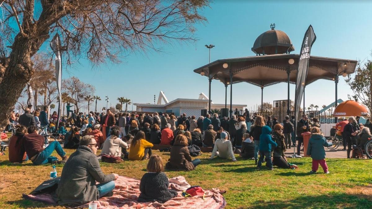 La Pérgola de la Marina durante un concierto.