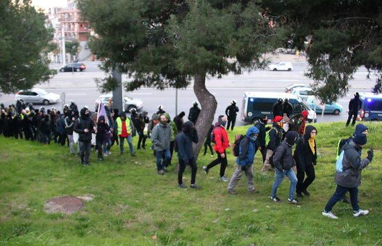 Talls i protestes a Bacelona per la reunió del 21D