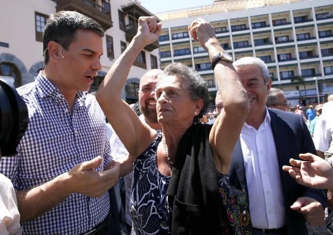 Delia Padrón Acto de los candidatos del PSOE al congreso y senado con la participación del candidato a la presidencia del gobierno Pedro Sánchez. , puerto de la cruz