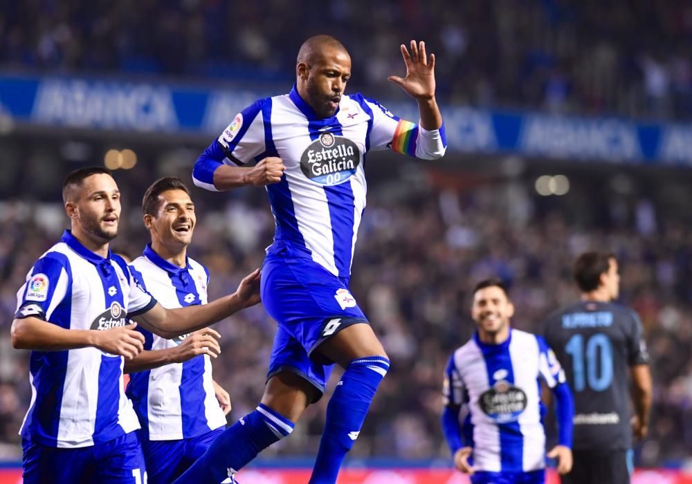 El Deportivo firma una gran victoria en Riazor y sale de puestos de descenso.