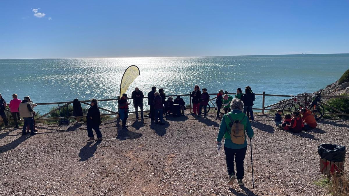 El acto ha contado con la participación de alrededor de una treintena de personas.