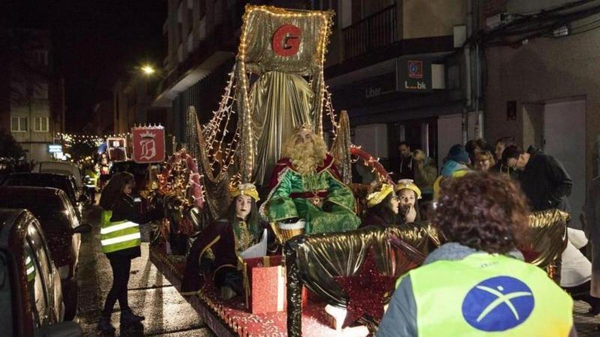 Cabalgata en El Entrego, en una imagen de archivo.
