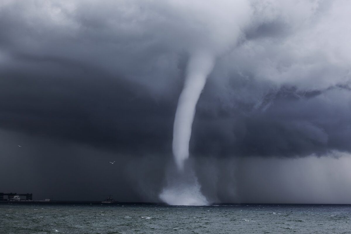 Los tornados aumentan en el Mediterráneo al calentarse sus aguas