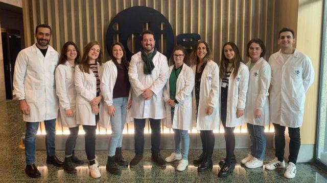 Integrantes del proyecto del grupo NefroCHUS del IDIS premiado.