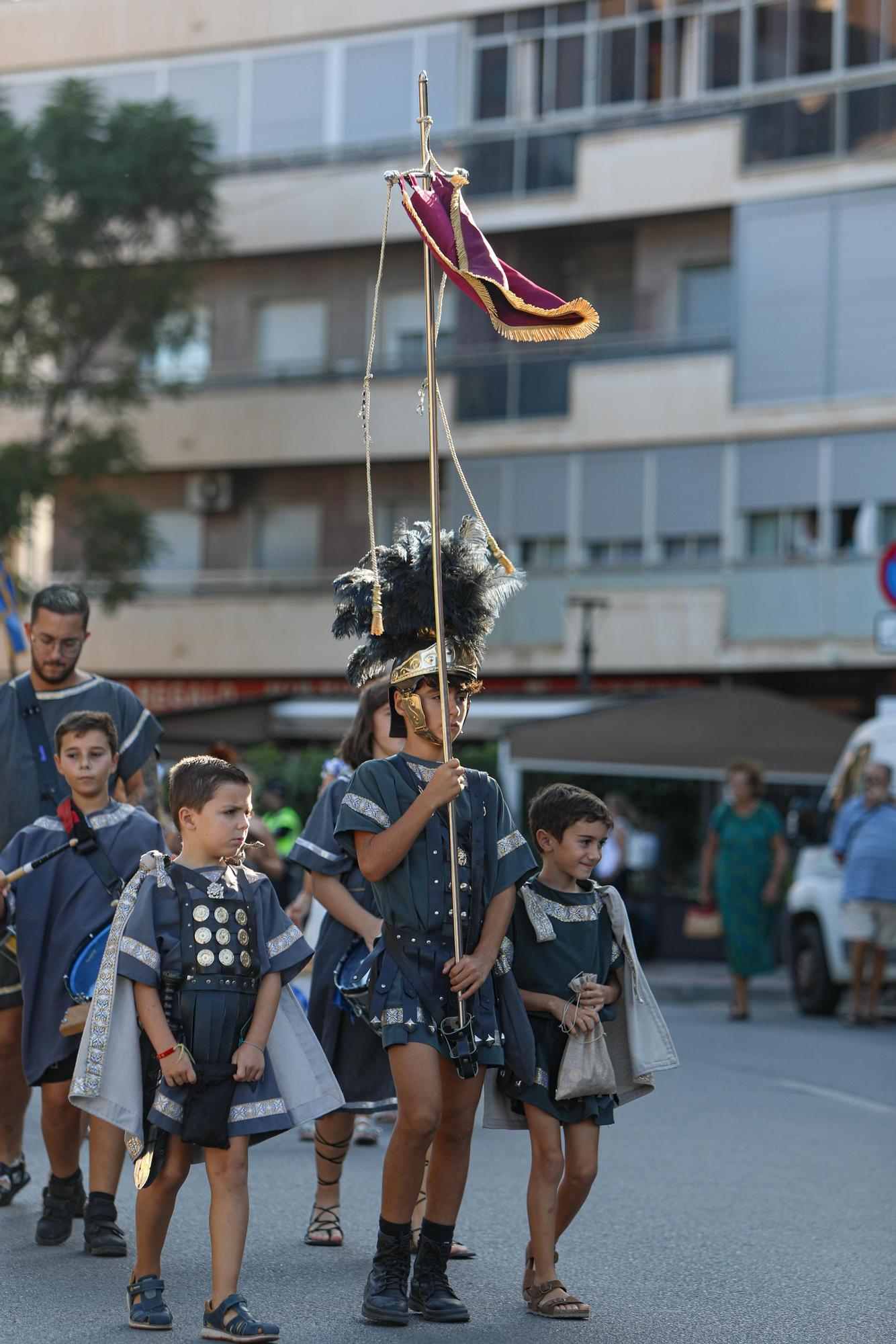 Las imágenes del desfile infantil de Carthagineses y Romanos 2023