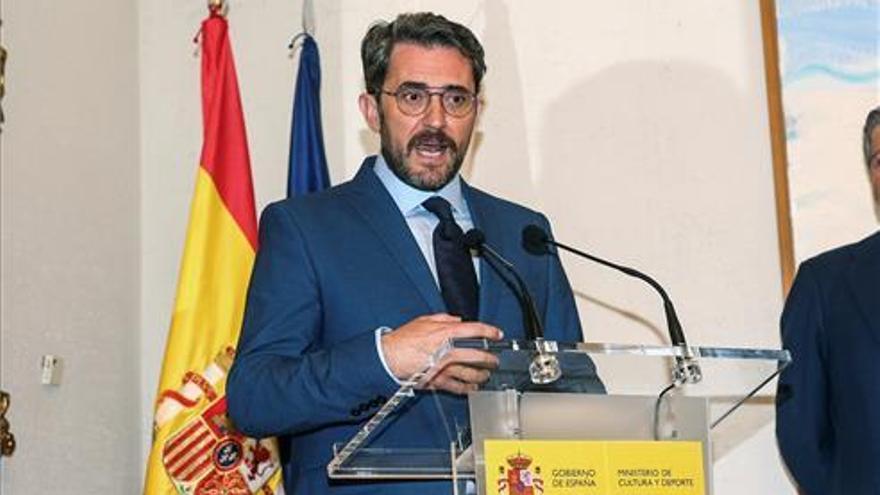 Màxim Huerta dimite y dice que la inocencia &quot;no sirve de nada ante la jauría&quot;