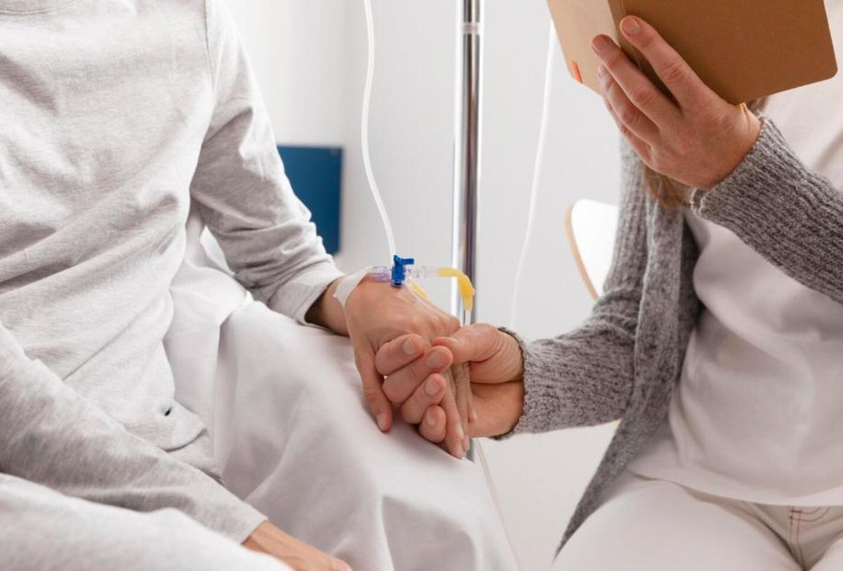 La radioteràpia i la quimioteràpia combinada és molt efectiva