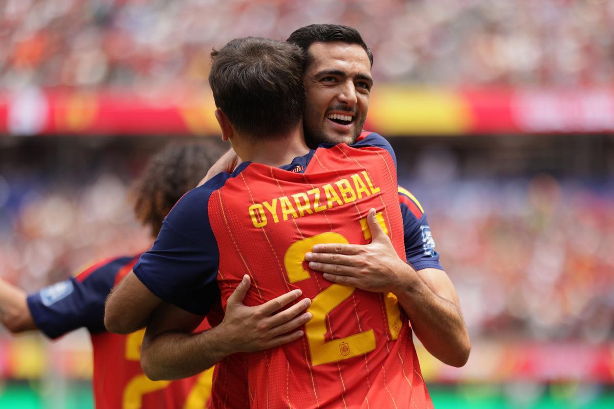 INGLEWOOD (United States), 02/07/2026.- Mikel Oyarzabal of Spain celebrates scoring the 3-0 goal during the FIFA World Cup 2026 Round of 32 match Spain against Austria, in Los Angeles, USA, 02 July 2026. (España) EFE/EPA/CHRISTOPHER TORRES