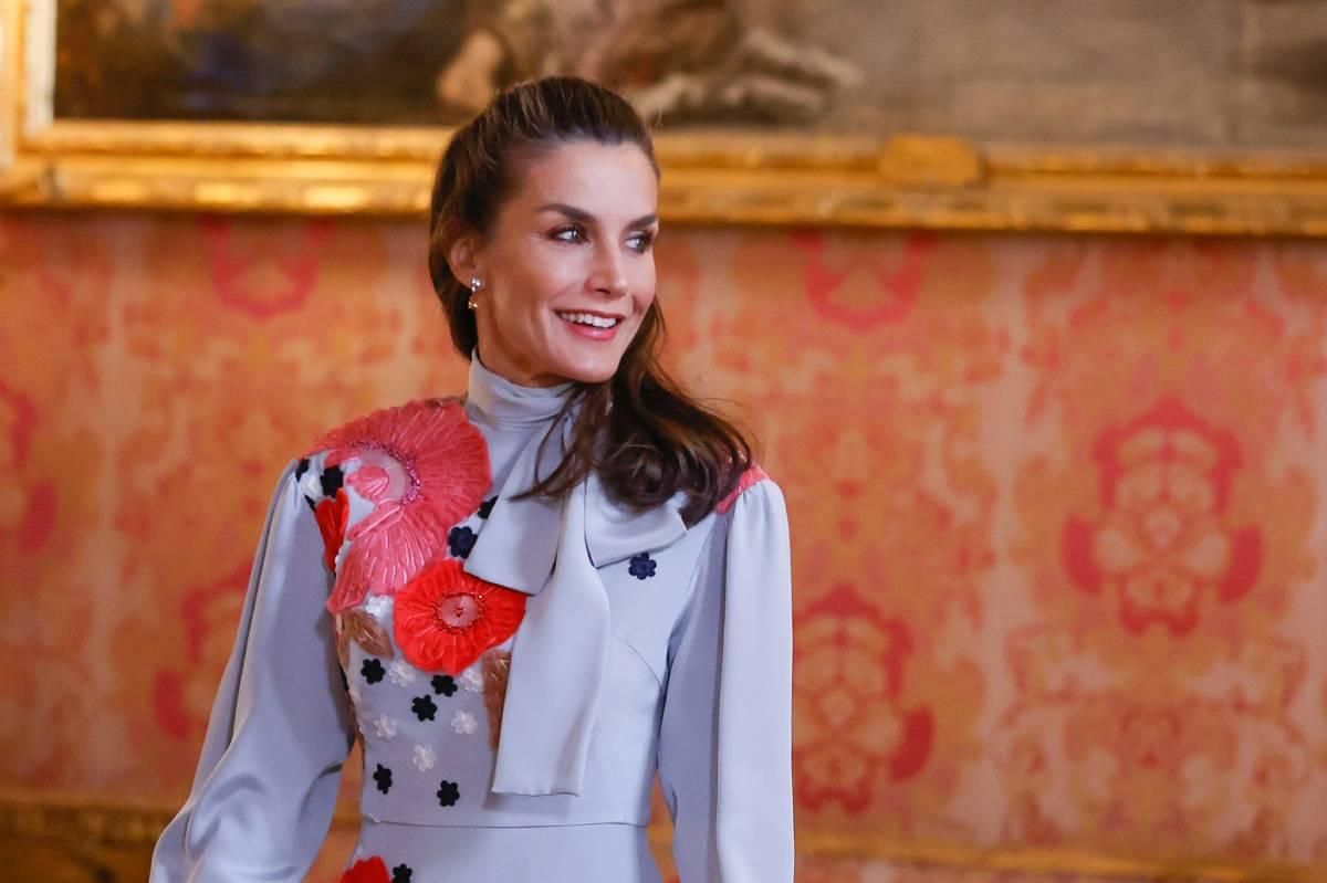 La reina Letizia en el tradicional almuerzo con motivo de la ceremonia de entrega del Premio Cervantes