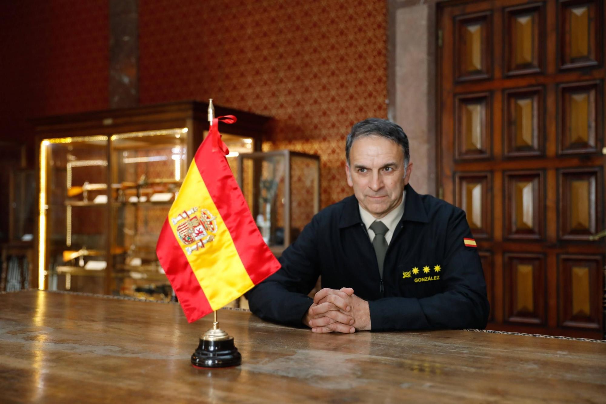Juan Luis González, Delegado de Defensa en Asturias, en su despacho.