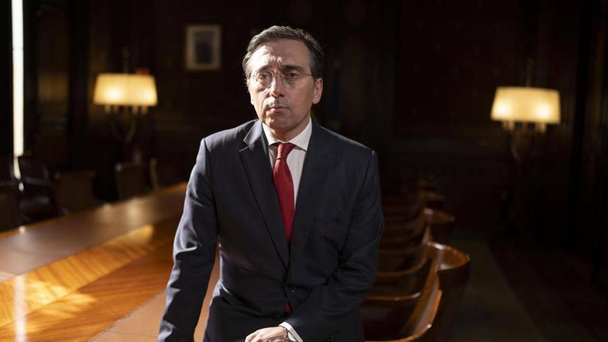 El ministre José Manuel Albares durant l’entrevista.