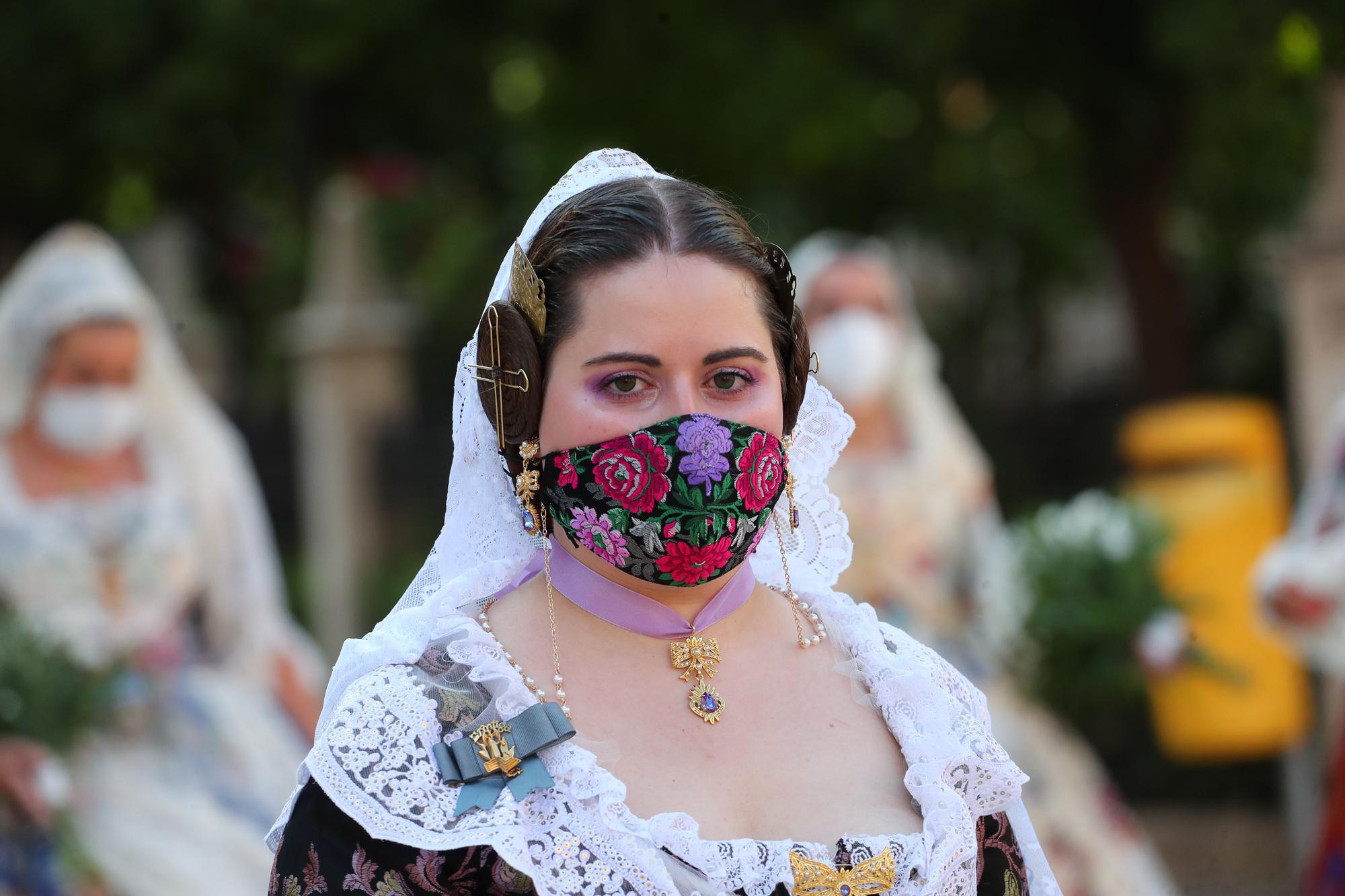 Búscate en la ofrenda por la calle caballeros de las 17:00 a las 18:00