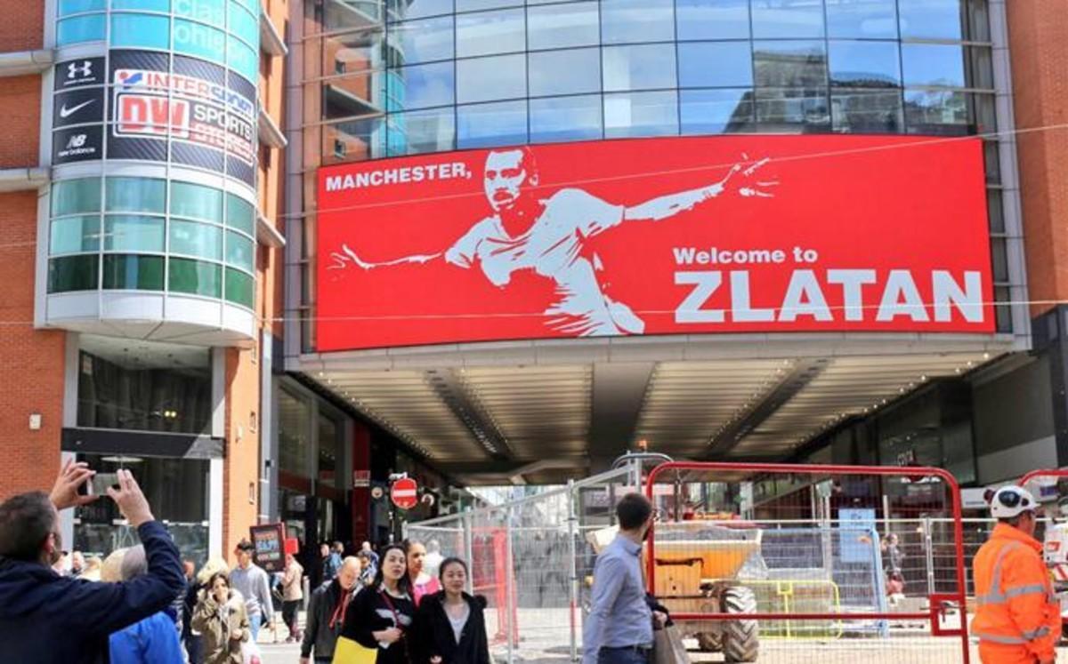 Manchester se rinde a Ibra