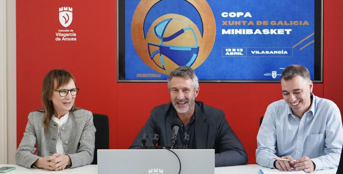 Lola Oliveira, Alberto Varela y Carlos Coira, durante la presentación del evento. | FdV