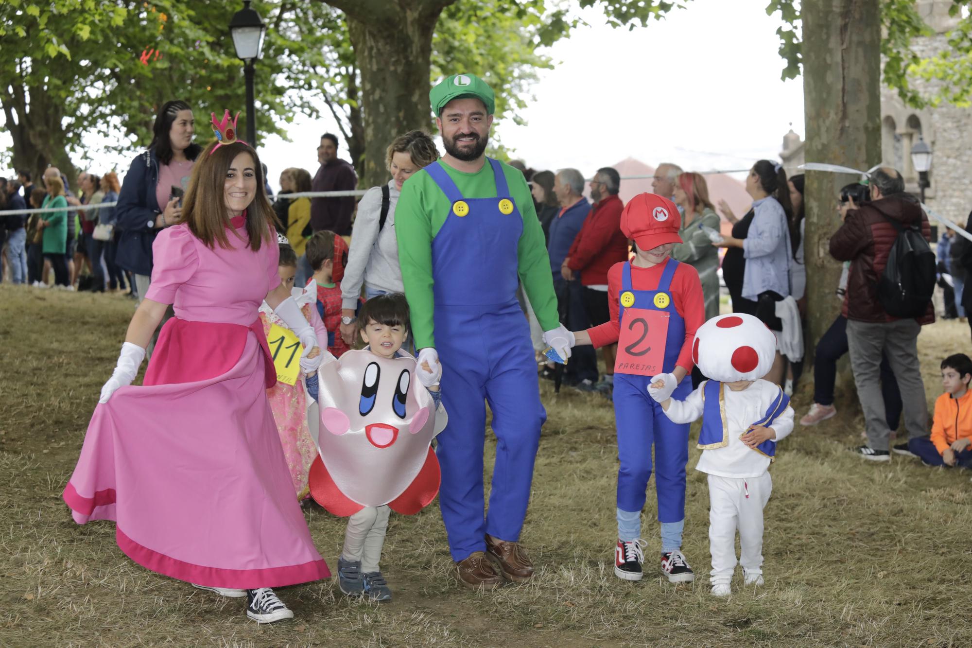 En imágenes: Castiello pone color a sus fiestas con disfraces