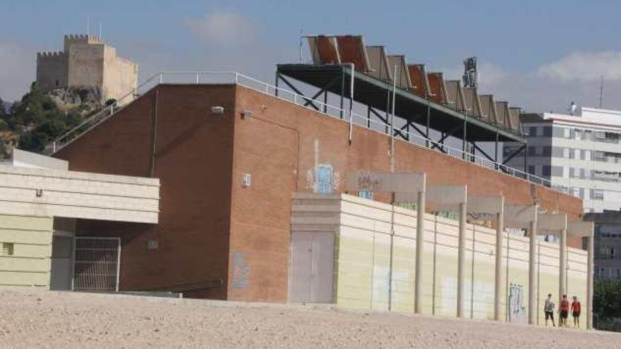 El campo de fútbol El Barxell cuenta con paneles solares dentro del Plan de Eficiencia Energética.