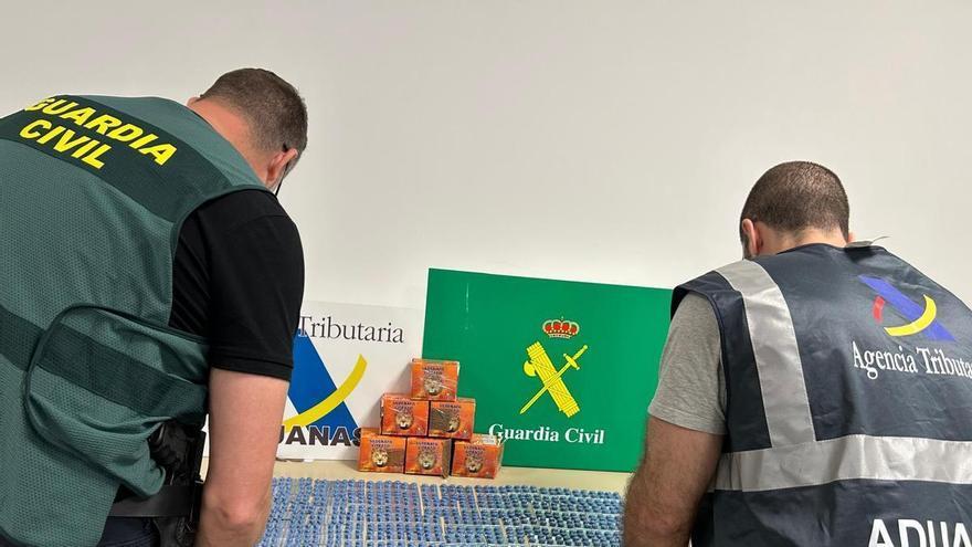 Denunciado un pasajero que llegó al aeropuerto de Palma con 1.144 pastillas de viagra de contrabando