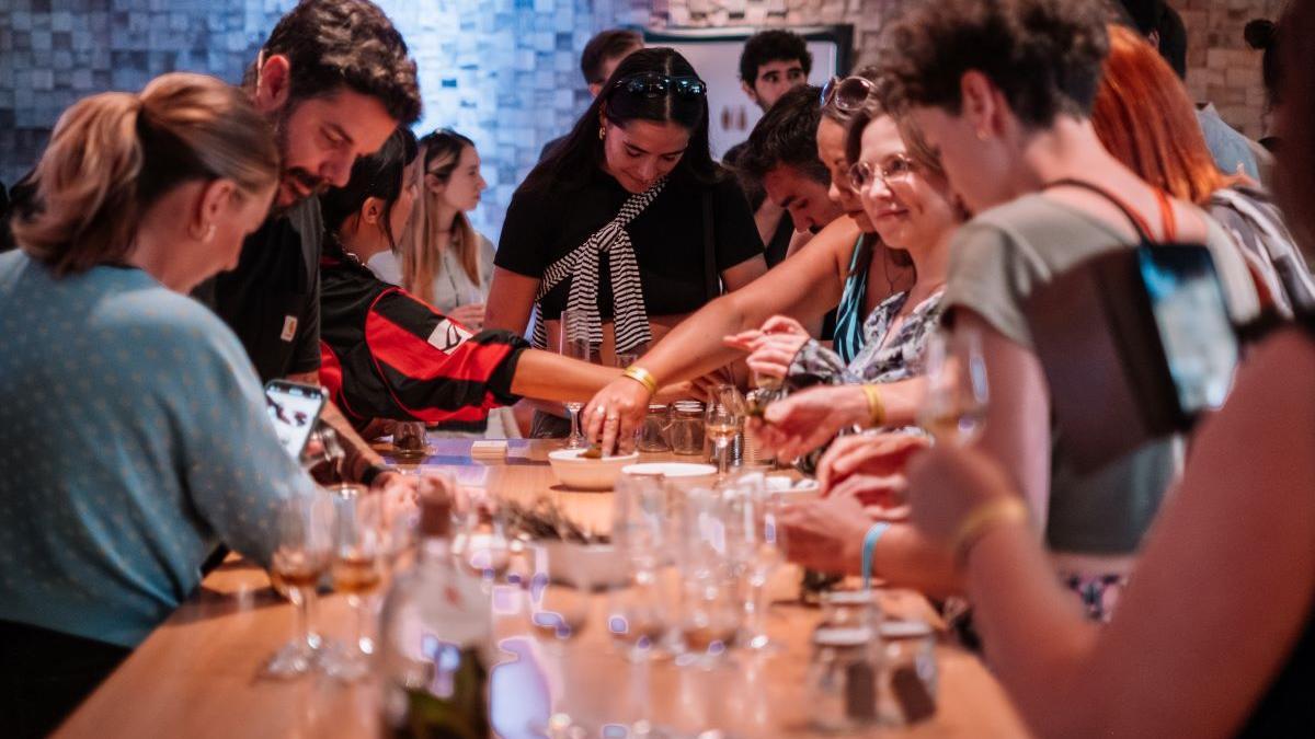 Selber Kräuterlikör machen in Berlin: Workshop von La Pajarita