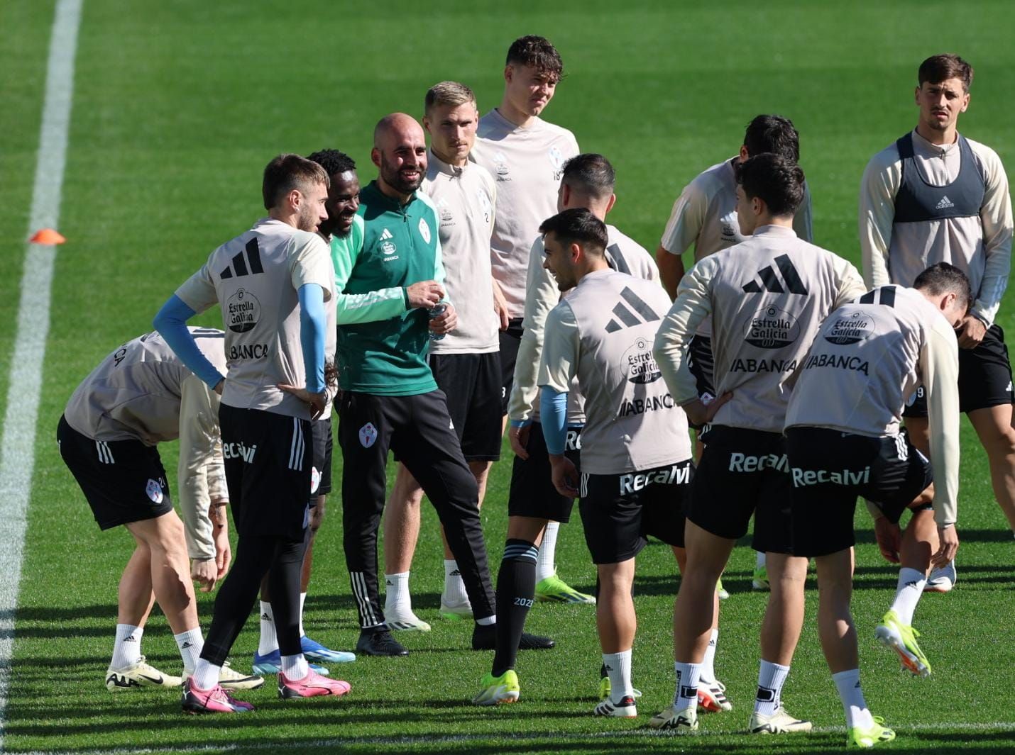 Primer entrenamiento de Claudio Giráldez al frente del Celta