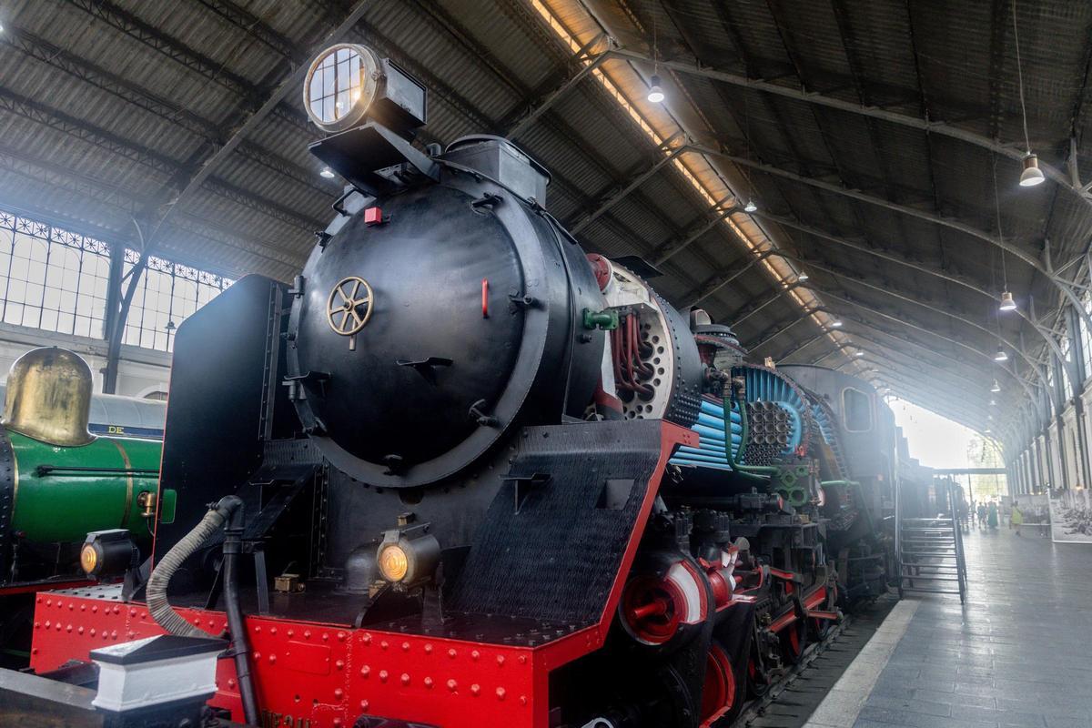 Archivo - Archivo.- Tren expuesto en el Museo del Ferrocarril de Madrid