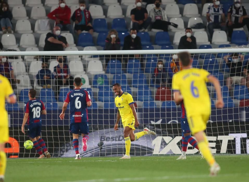 Levante UD - Cádiz, en imágenes