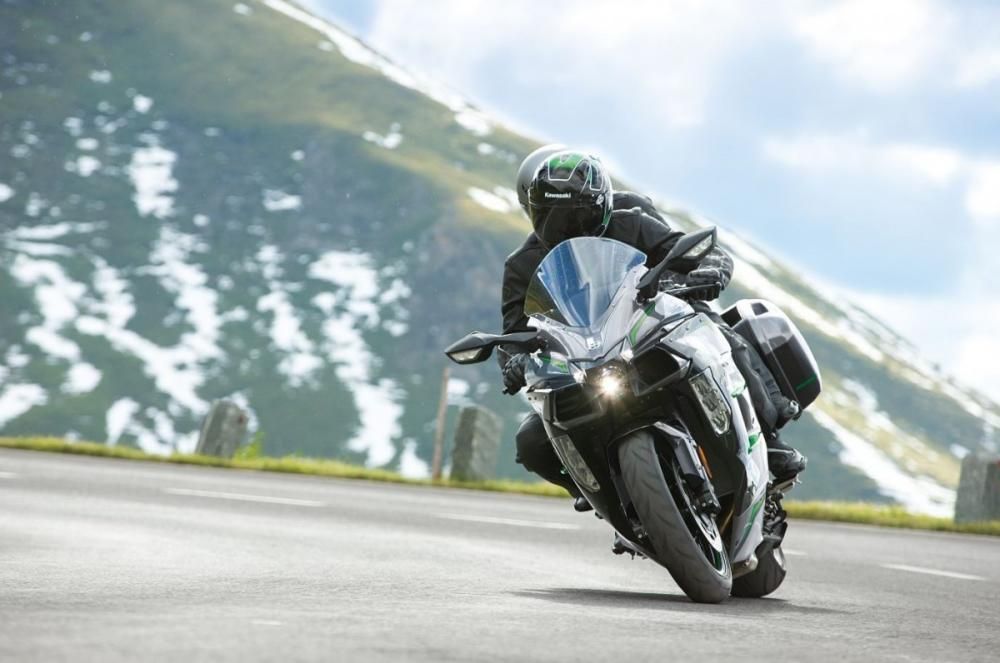 Nueva Kawasaki Ninja H2 SX SE+ 2019