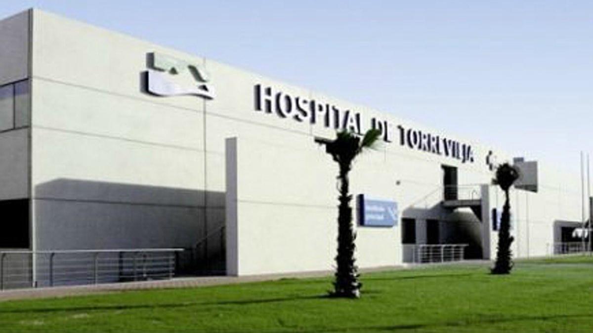 La fachada del Hospital de Torrevieja (Alicante) donde el 27 de enero del 2020 se ha detectado el que sería el primer caso de coronavirus en España