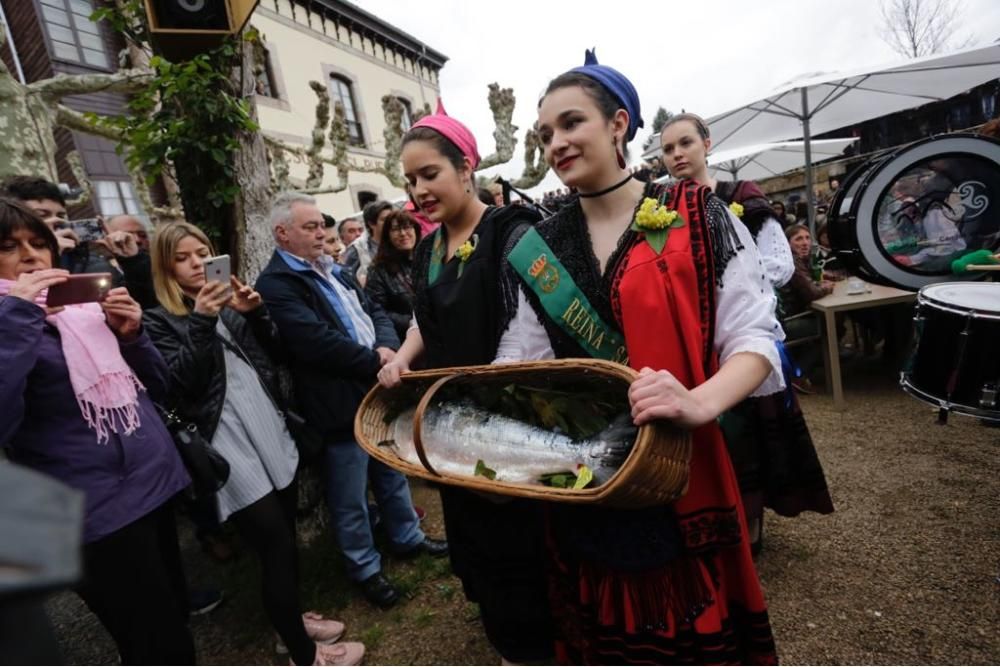 Subasta del campanu en Cangas de Onís