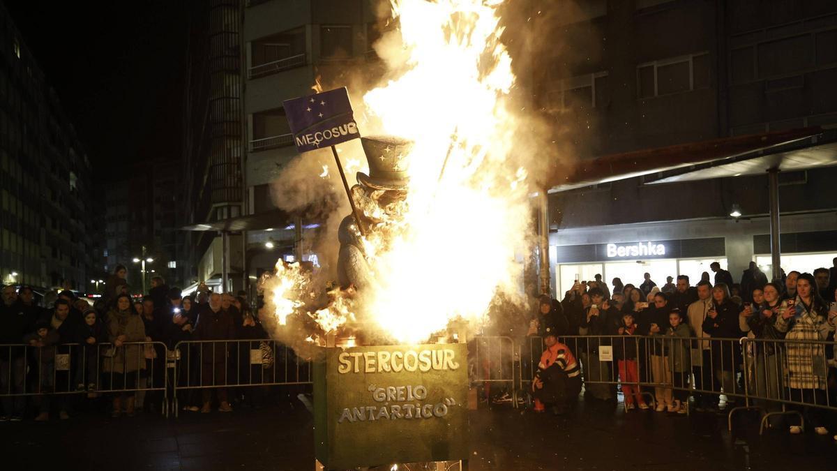 Así ha sido la quema del Meco en Santiago